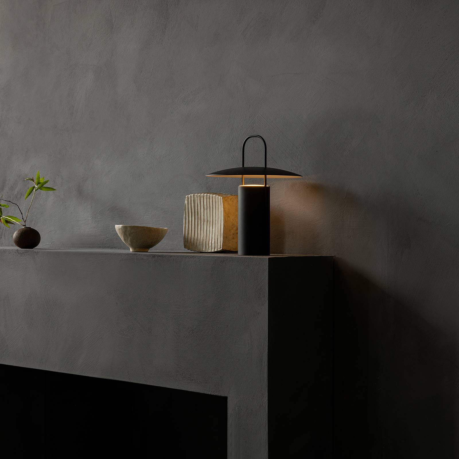 Svítidlo Audo Copenhagen černá hliník/ABS