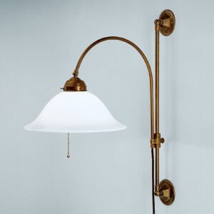 Svítidlo Berliner Messinglampen opálově bílá/mosaz ručně foukané sklo/mosaz