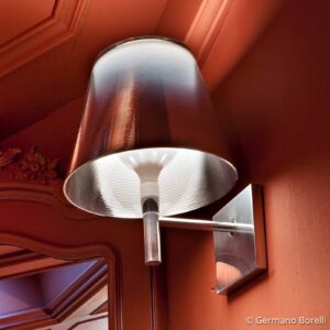 Svítidlo FLOS chrom/kouřově šedá PMMA/polykarbonát/hliník