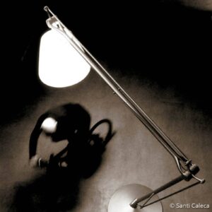 Svítidlo FLOS krémová/hliníková látka/sklo/hliník/ocel