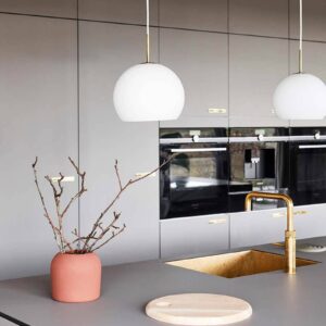 Svítidlo FRANDSEN opálová bílá/mosaz antická sklo/kov