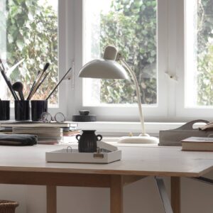 Svítidlo FRITZ HANSEN bílá ocel/mosaz pochromovaná