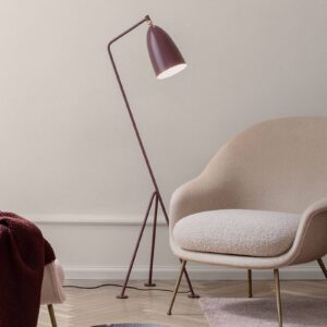 Svítidlo GUBI červená ocel s práškovým lakem/mosaz