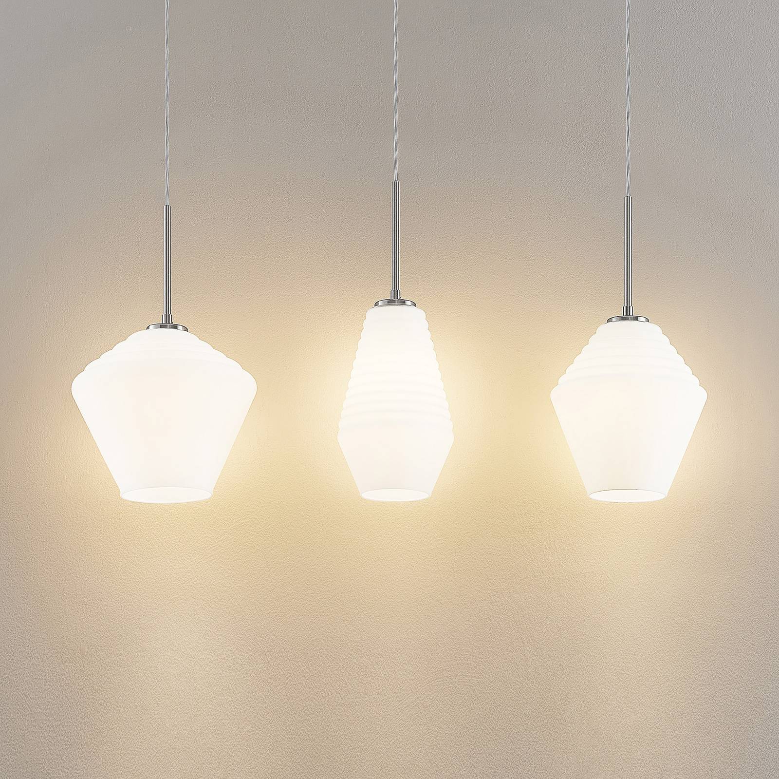 Lindby Ekkis závěsné světlo 3zdroje dlouhé opálová, Obývací pokoj / jídelna, sklo, ocel, E27, 15W, P: 75 cm, L: 24 cm, K: 24cm - Image 2