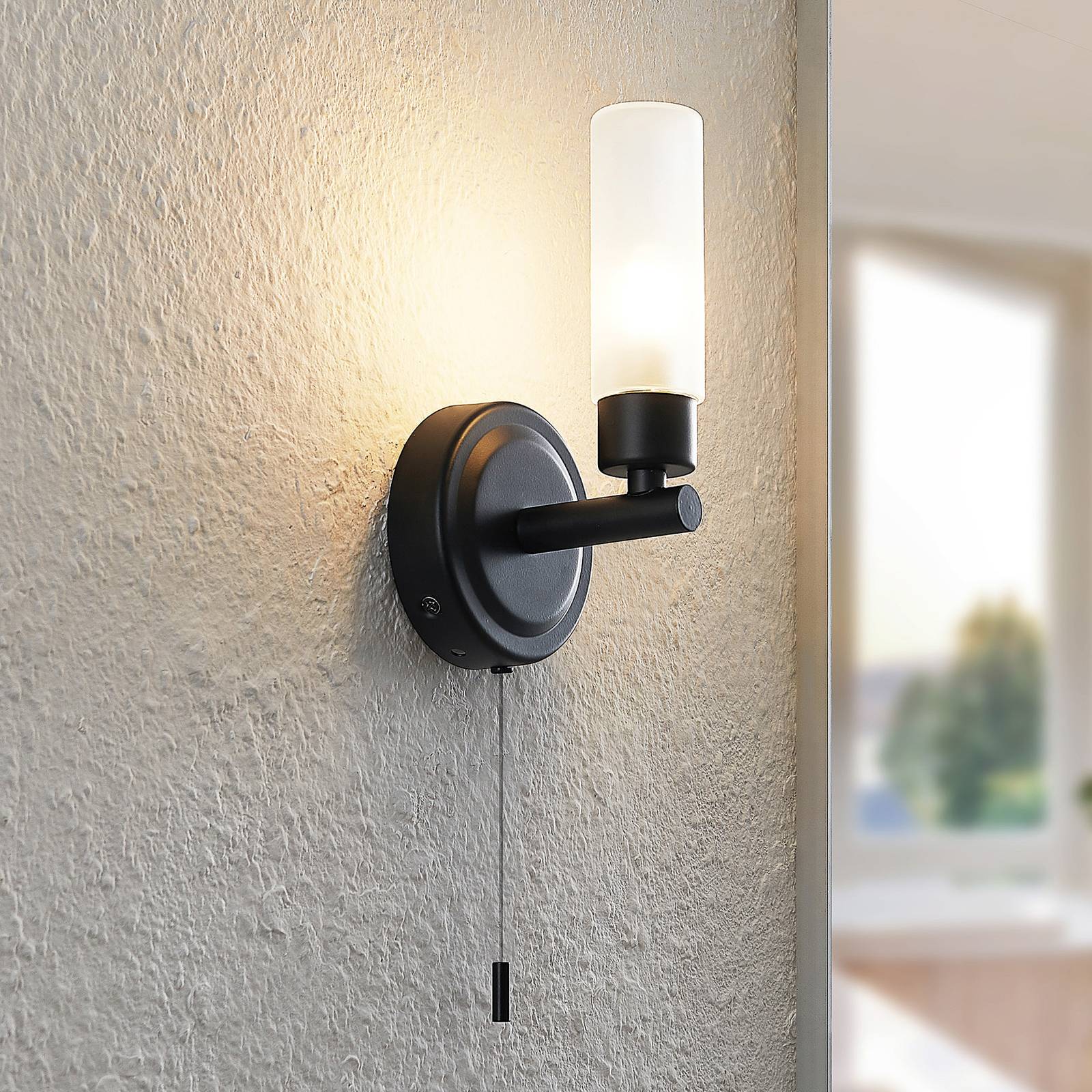 Svítidlo Lindby matná černá ocel/sklo