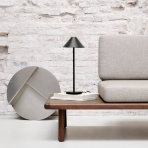 Svítidlo Louis Poulsen černá hliník/železo/polykarbonát