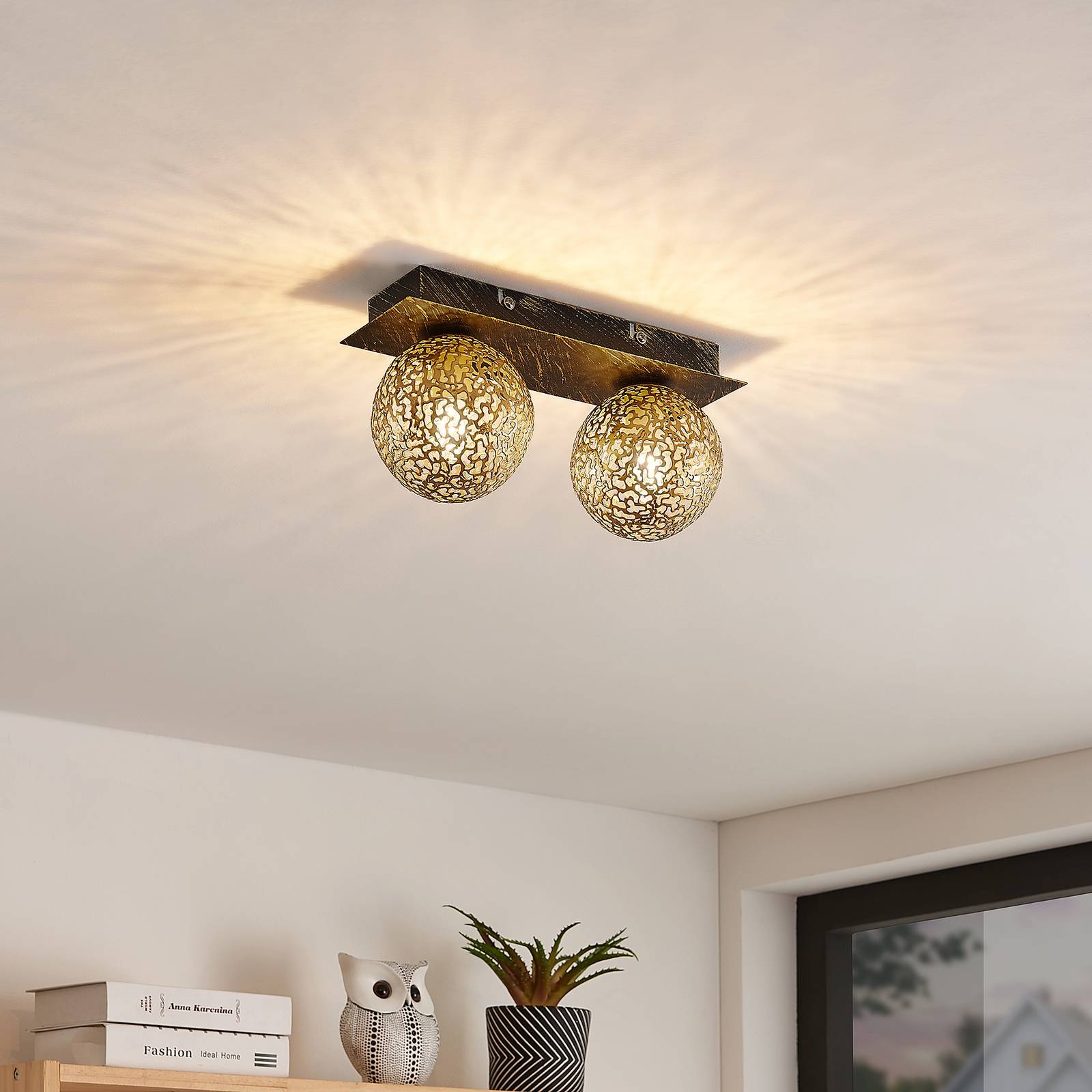 Svítidlo Lucande černá/zlatá železo