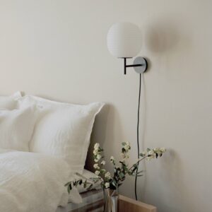 Svítidlo New Works černá/bílá ocel/opálové sklo