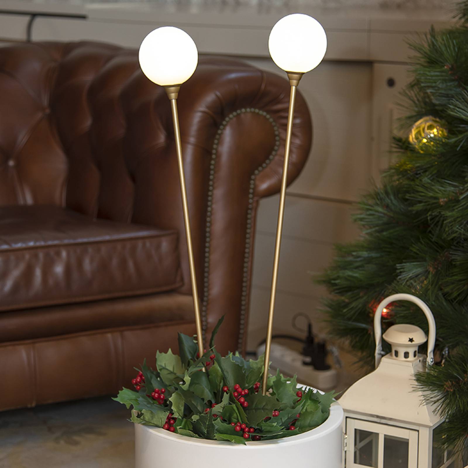 Svítidlo Newgarden mosaz/bílá železo