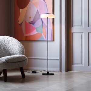 Svítidlo Nuura Aps černá/bílá sklo ručně foukané/kov s práškovým lakem