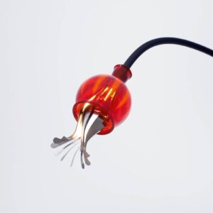 Svítidlo Serien Lighting černá/rubínově červená sklo/hliník opláštěný textilem/nerezová ocel/bimetal