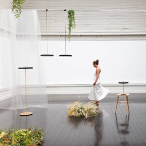 Svítidlo UMAGE černý/zlatý plast/ocel/hliník/akryl