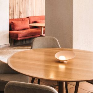 Svítidlo Vibia lososově růžový hliník/sklo