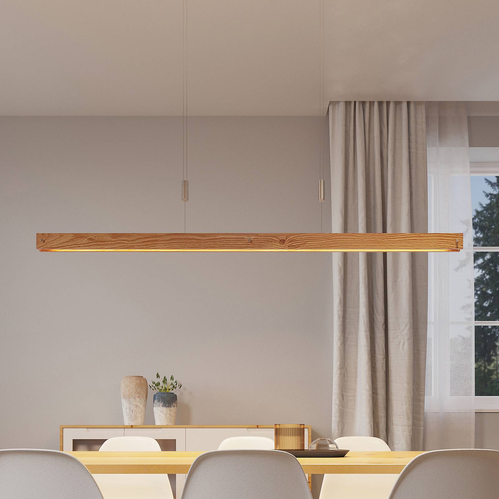 Lindby Alimara LED dřevěné závěsné světlo, 138 cm, Obývací pokoj / jídelna, kov, dubové dřevo, 35W, P: 138 cm, L: 5 cm, K: 5cm - Image 3