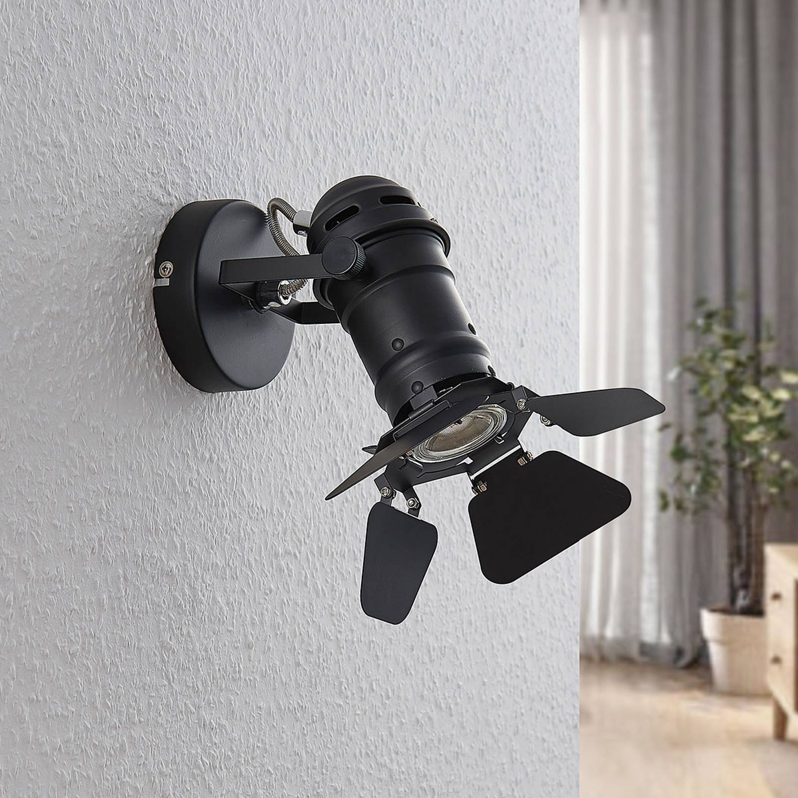 Lindby Nástěnné světlo Tilen se vzhledem světlometu, Obývací pokoj / jídelna, kov, GU10, 35W, K: 21.5cm - Image 2