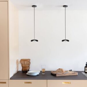 Svítidlo UMAGE dub černá/bílá dubová dýha/polypropylen/ocel