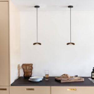 Svítidlo UMAGE dub tmavý/bílá dubová dýha/polypropylen/ocel