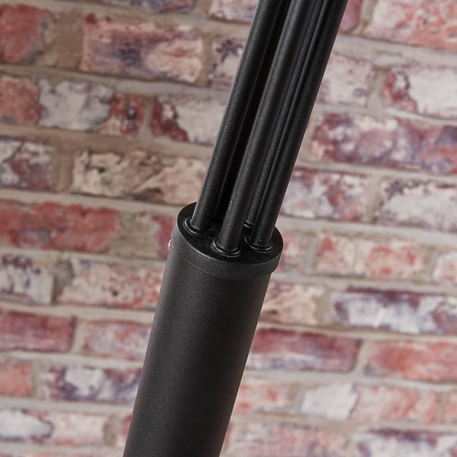 Lindby Pětibodová stojací lampa Lira v černé a zlaté, Obývací pokoj / jídelna, kov, E27, 15W, K: 205cm - Image 4