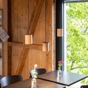 Svítidlo LTS světlé dřevo/černá jasanové dřevo/hliník