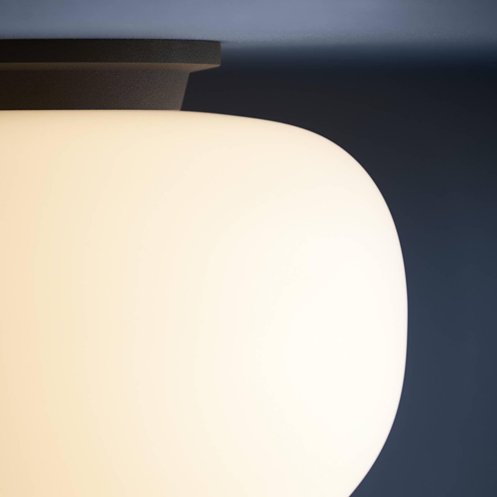 Svítidlo FRANDSEN bílý opál/černý Sklo/kov