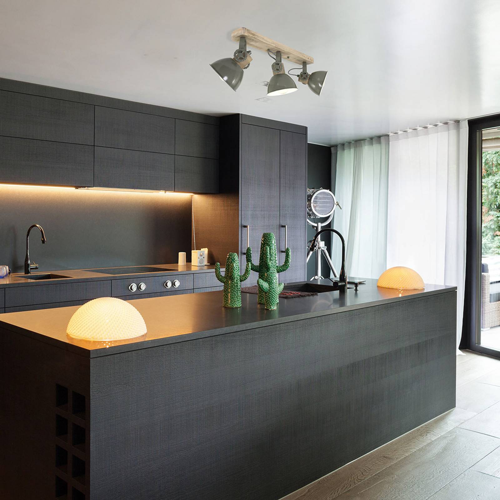 Svítidlo Steinhauer zelená/přírodní kov/dřevo